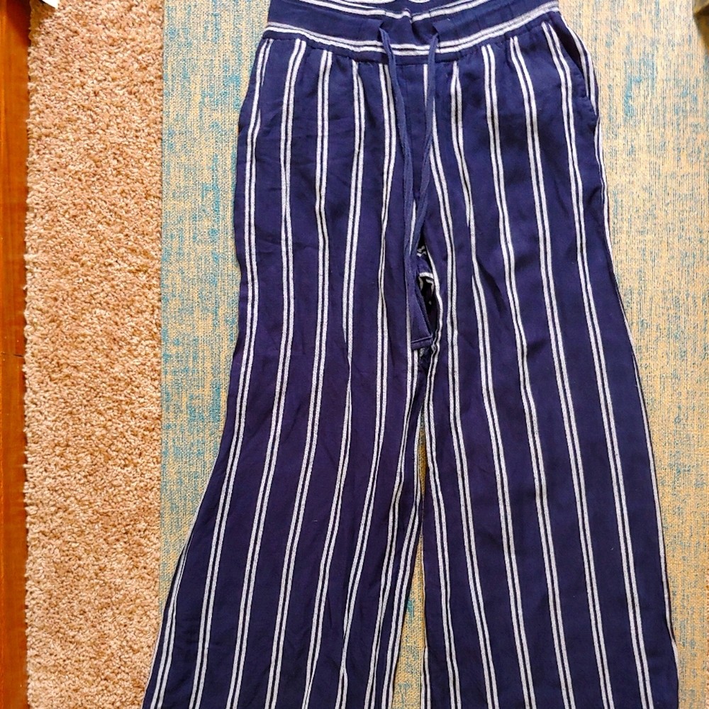Womens Wide-Leg Pants